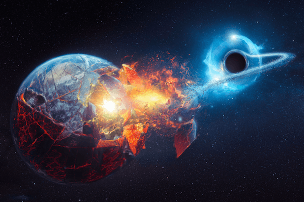 क्या एक ब्लैक होल पृथ्वी को नष्ट (Destroy) कर सकता है?