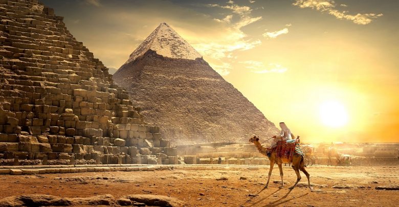 गिजा के पिरामिडों का राज - Secrets of Pyramids of Giza.