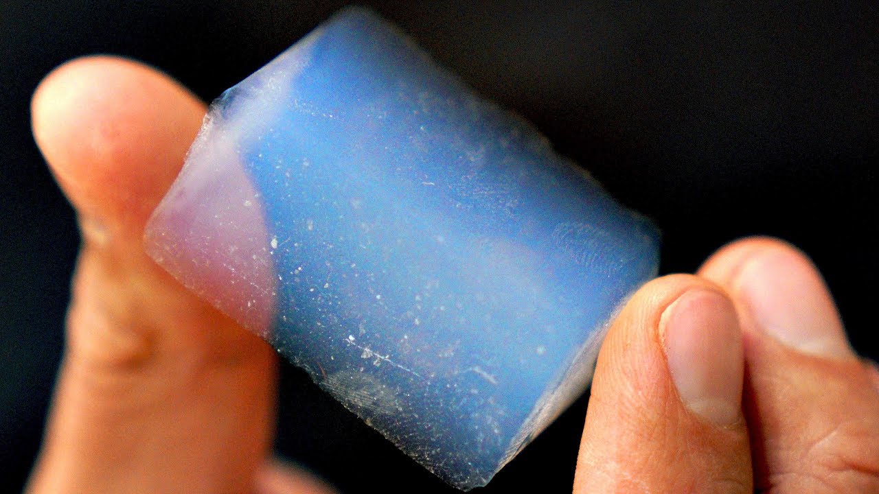 दुनिया का सबसे हल्का पदार्थ ऐरोजेल - Graphene Aerogel In Hindi
