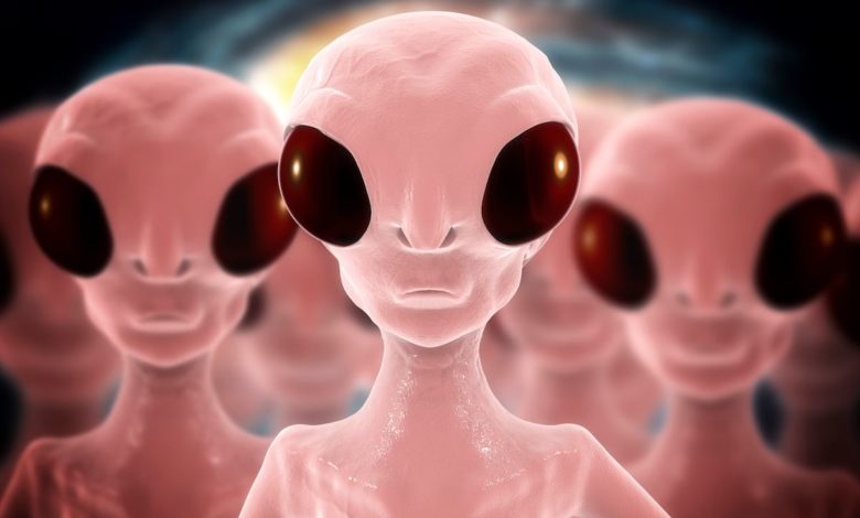 क्या हमारे ऊपर एलियंस नजर रख रहें हैं! - Aliens On Stars Could See Us.