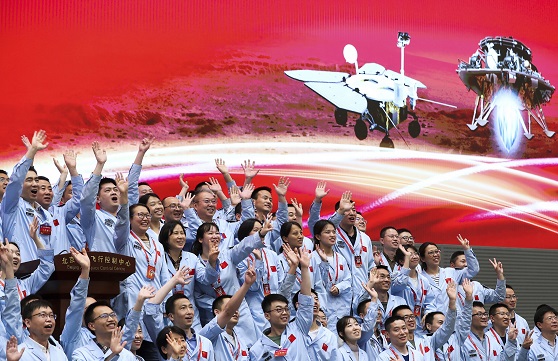 चीन ने लैंड करवाया अपना पहला मार्स रोवर "झूरोंग" | Zhurong Lands On The Mars.