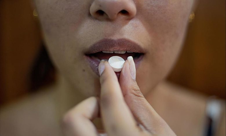 खतरनाक हो सकता हैं महिलाओं के लिए दवाई खाना, एक विशेष रिपोर्ट! - Adverse Effect of Drugs on Women.