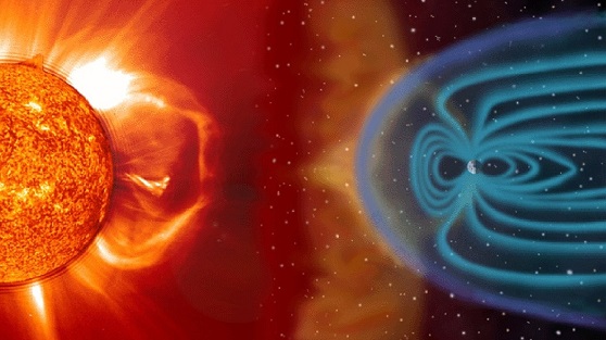 सूर्य से निकल रहा हैं, इस साल का सबसे बड़ा सोलर फ्लेयर! - Strongest Solar Flares of 2025!